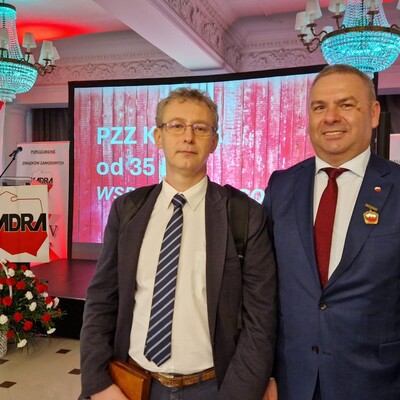 Zdjęcie prezentujące uczestników spotkania