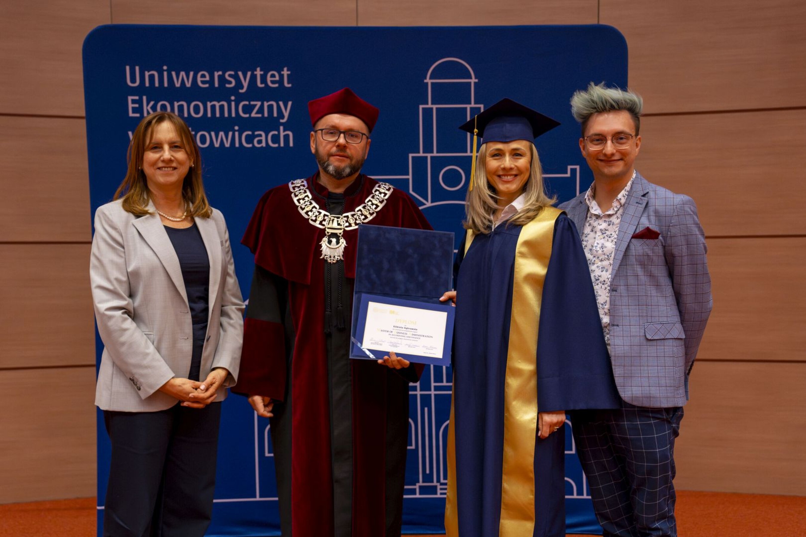 14-03-26 MBA-Graduacja 33