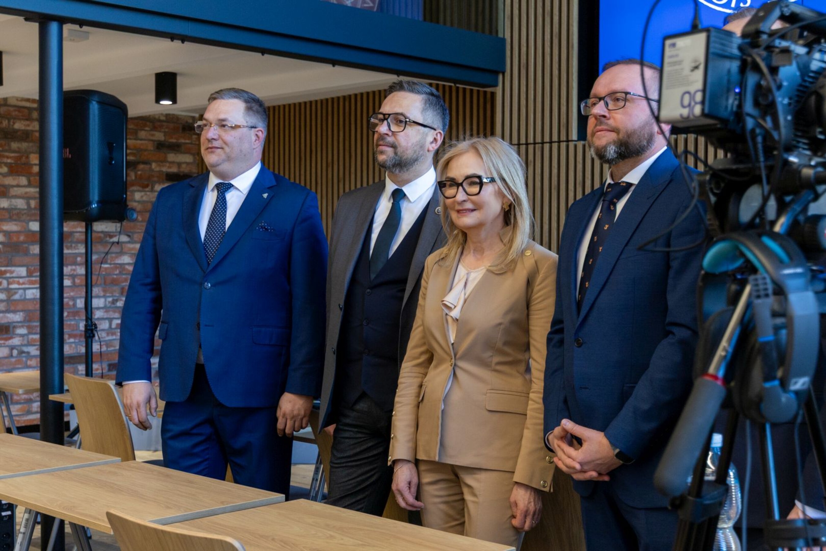 23 04 2026 Minister UEKat  41 