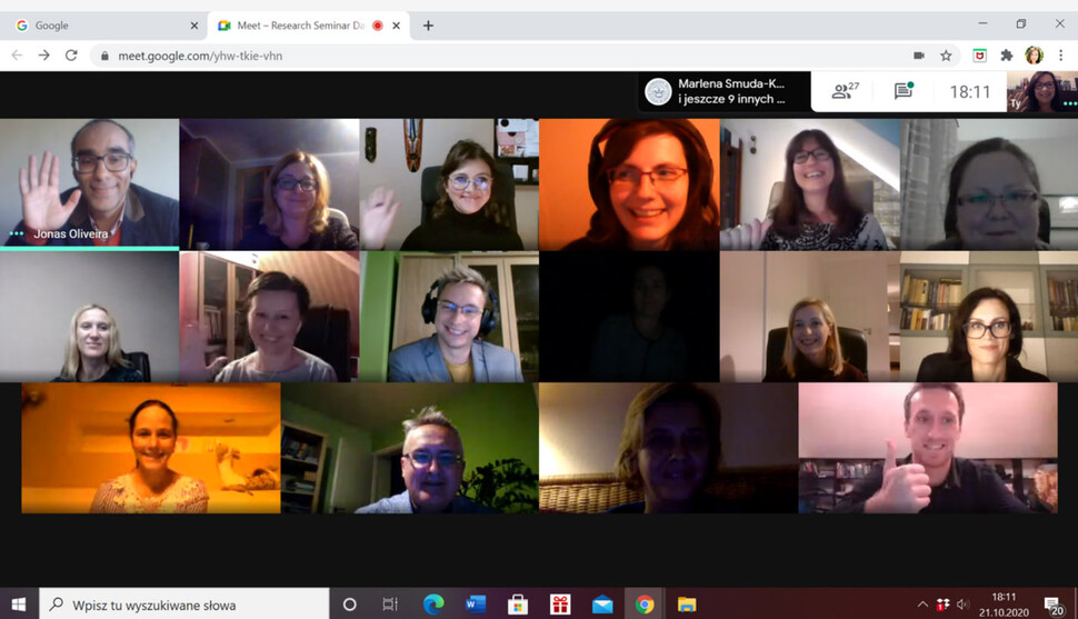 Obrazek przedstawia uczestników seminarium.