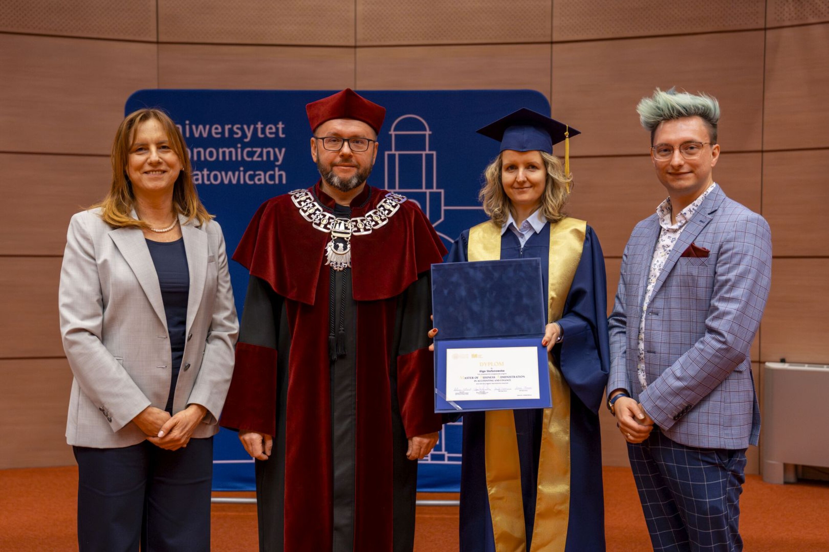 14-03-26 MBA-Graduacja 44