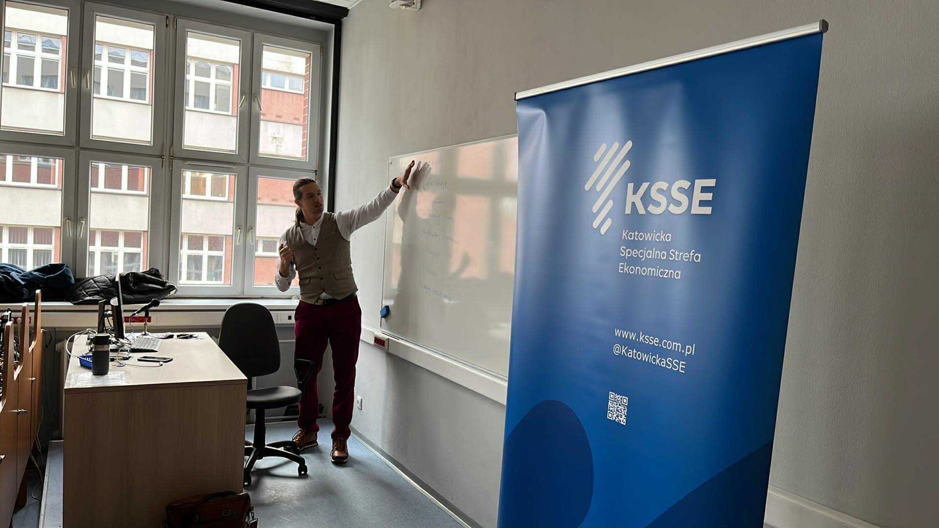 15 12 2025 vis-a-vis- 2 