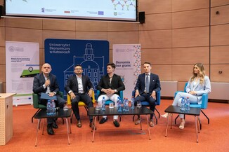 speakers of the final panel