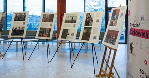 zdjęcie wykonane podczas wernisażu