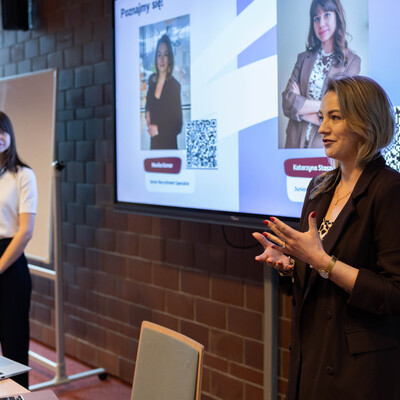 zdjęcie przedstawia szkolenie w ramach 51. Akademii Kariery