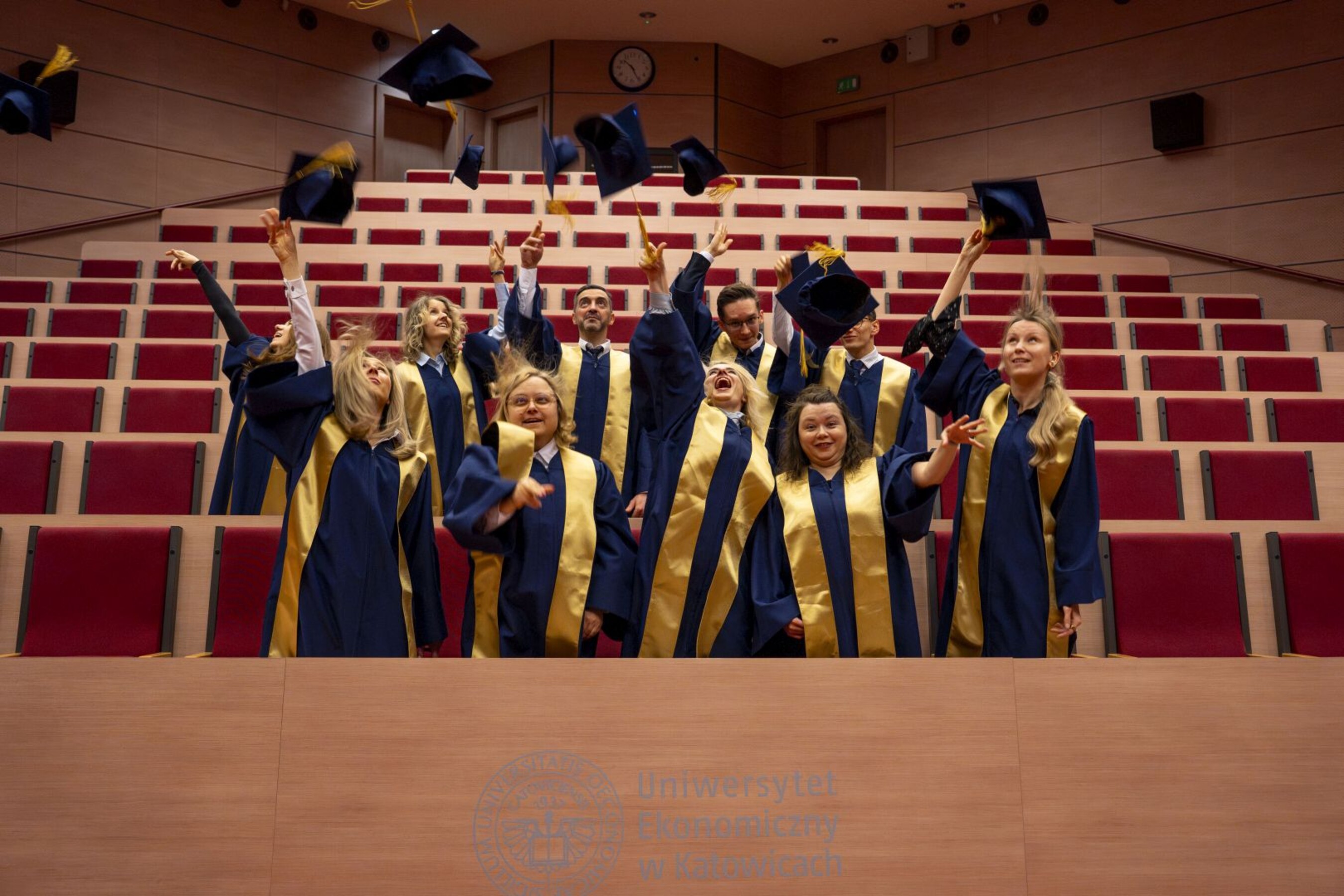 14-03-26 MBA-Graduacja 0