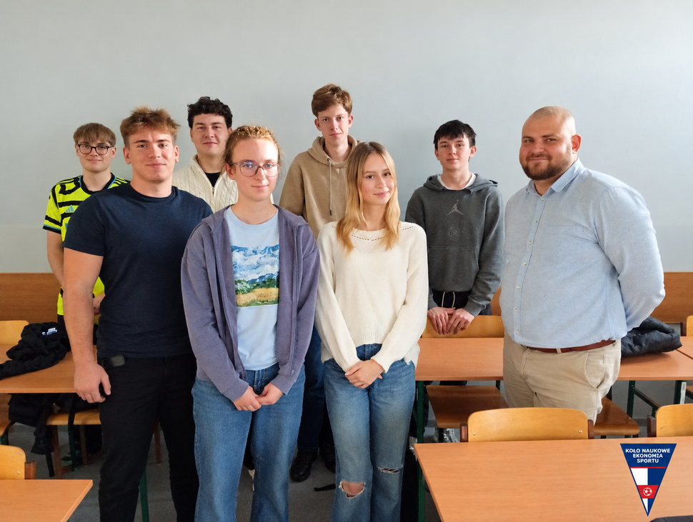 zdjęcie grupowe uczestników KN