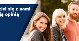 grupa studentów i napis "Podziel się z nami swoją opinią"