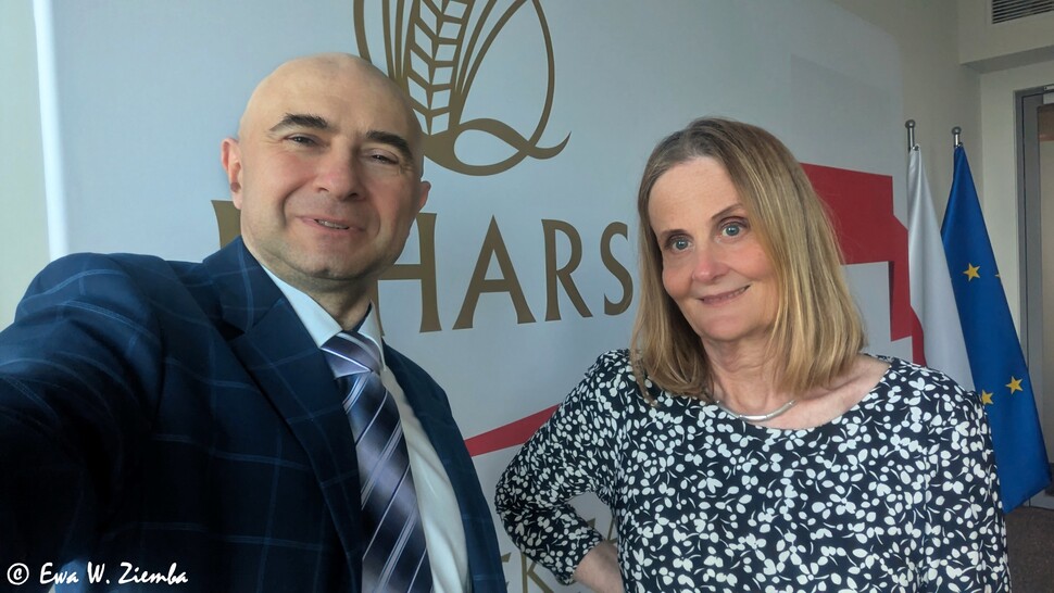 prof. dr hab. Ewa W. Ziemba oraz dr Dariusz Grabara