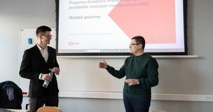 jeden z prelegentów oraz dr Łukasz Szewczyk