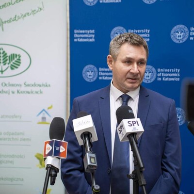 zdjęcie wykonane podczas podpisania