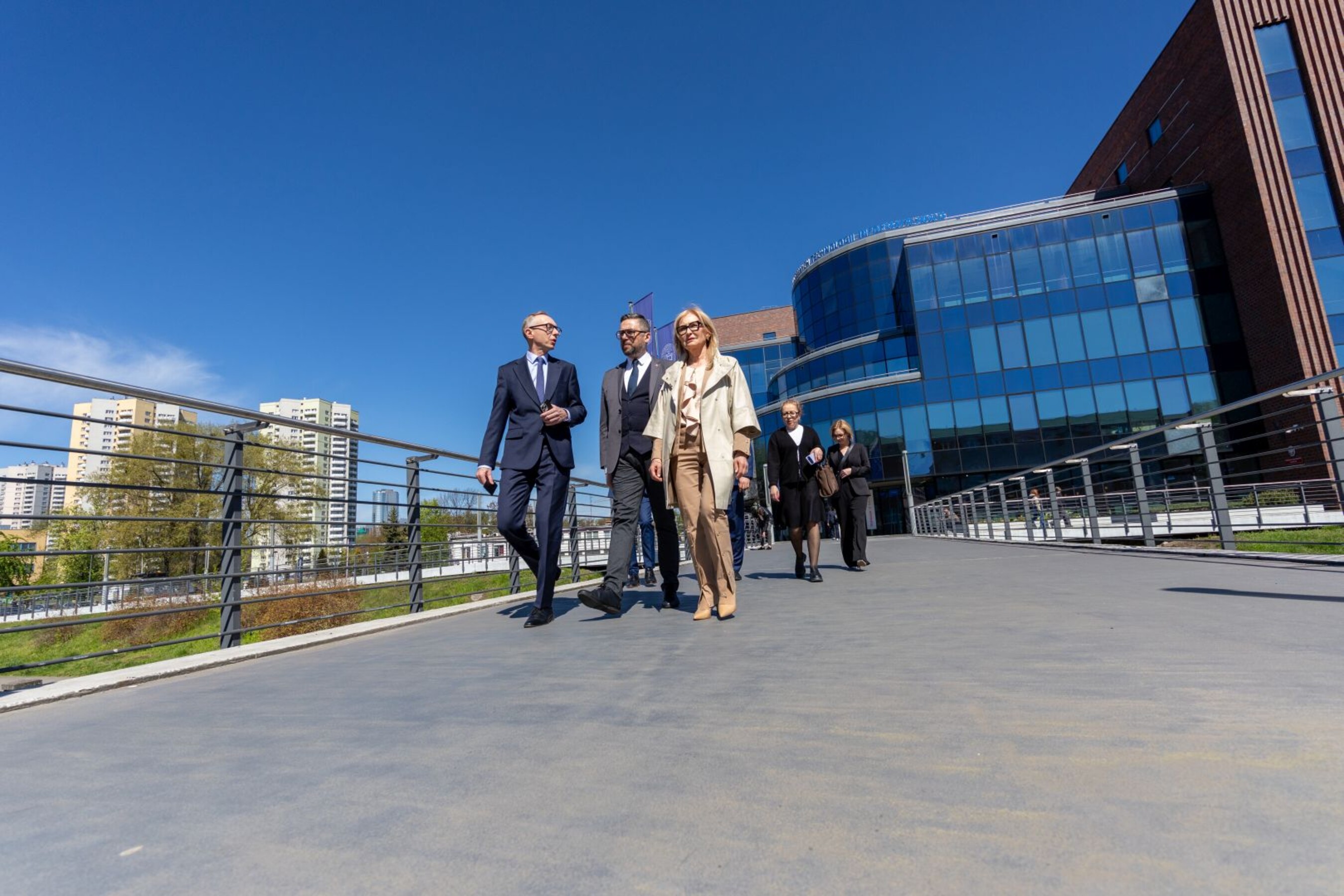 23 04 2026 Minister UEKat  31 