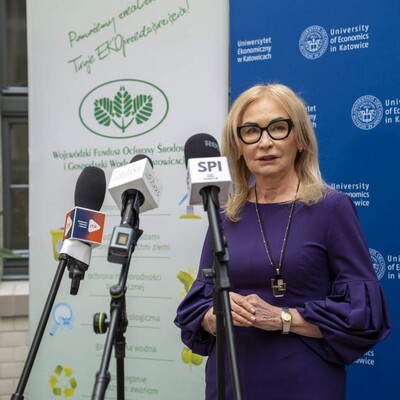 zdjęcie wykonane podczas podpisania