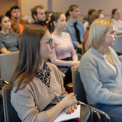 zdjęcie przedstawia szkolenie w ramach 51. Akademii Kariery