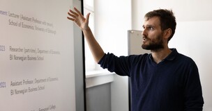 dr Paweł Gola