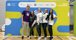 zdjęcie grupowe studentów z OSN