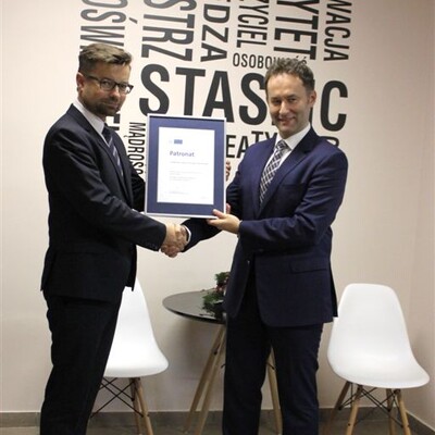 Podpisanie umowy z IV LO im. Staszica w Sosnowcu