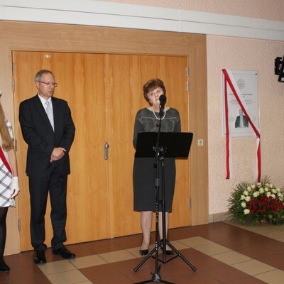 Uroczyste odsłonięcie tablicy poświęconej prof. Marianowi Sołtysikowi