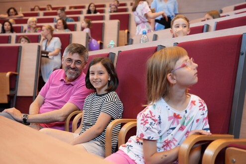 participants of Rectror's day for Family