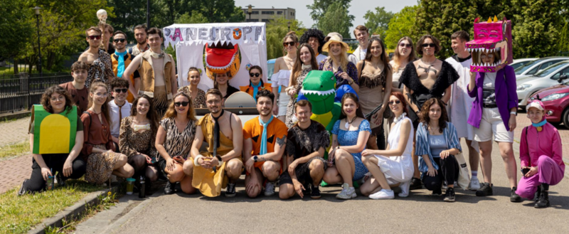 studenci należący do Paneuropa przebrani za stroje podczas Juwenaliów Śląskich