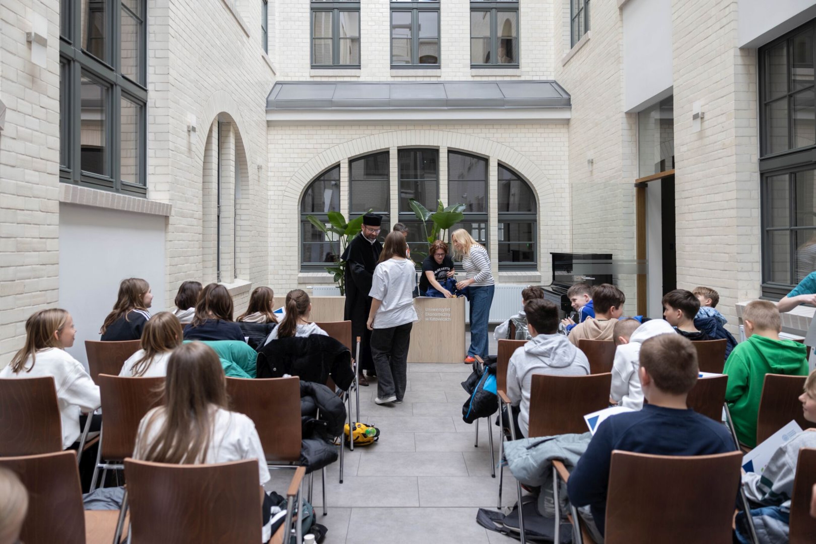 30 03 2026 Wycieczka dzieci Zabrzeg 60