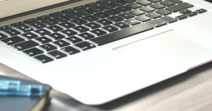 Laptop, źródło: Pexels