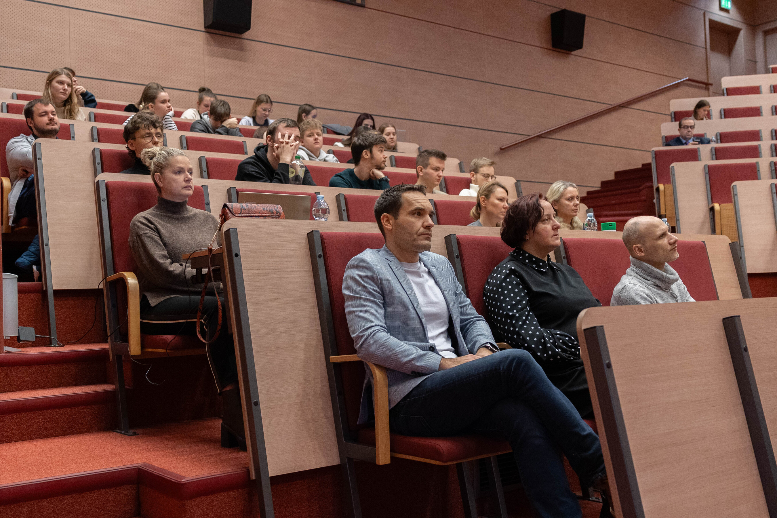 Bezpieczeństwo informacji w organizacji i jej zasobów 26 11 2025-24