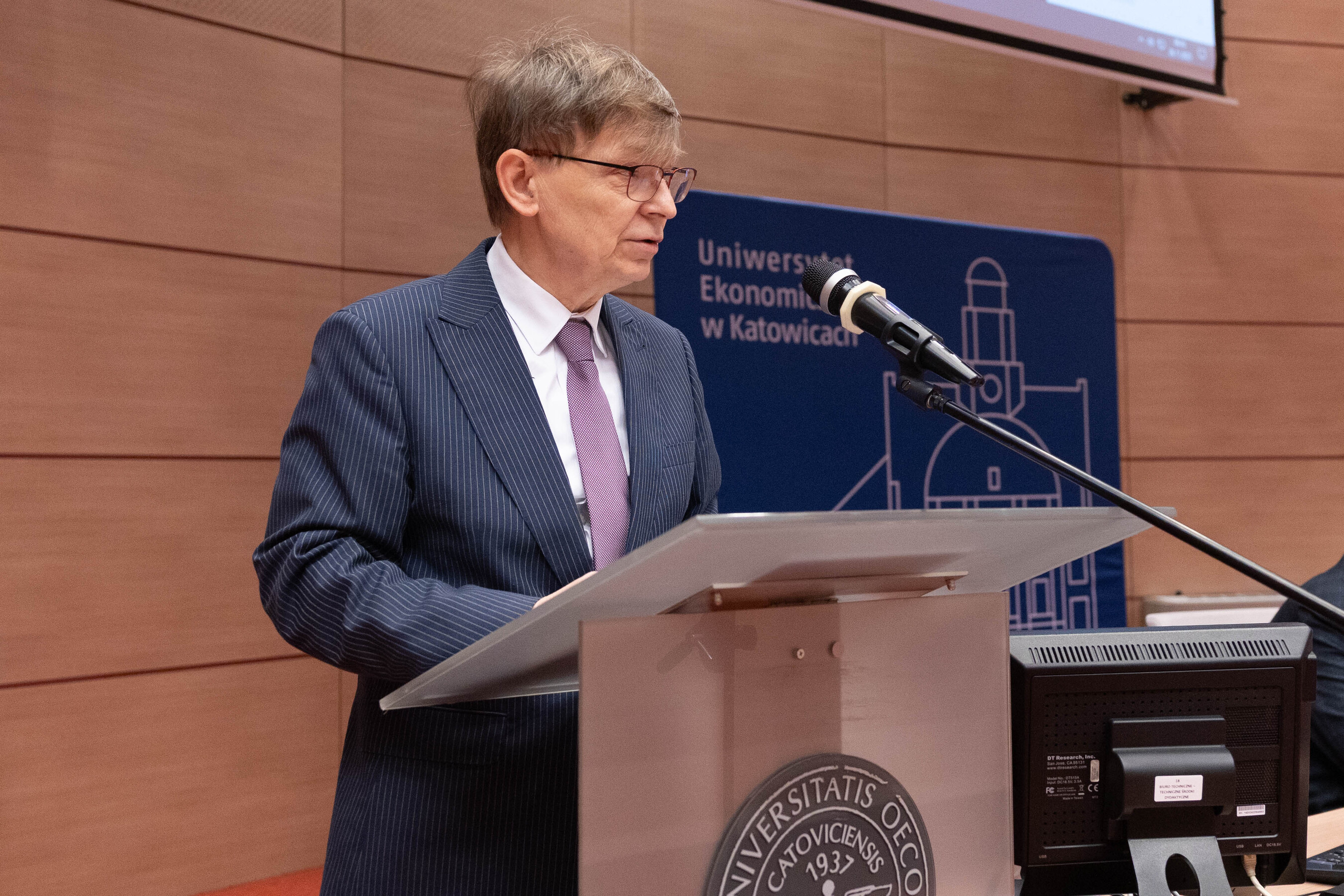 Bezpieczeństwo informacji w organizacji i jej zasobów 26 11 2025-2