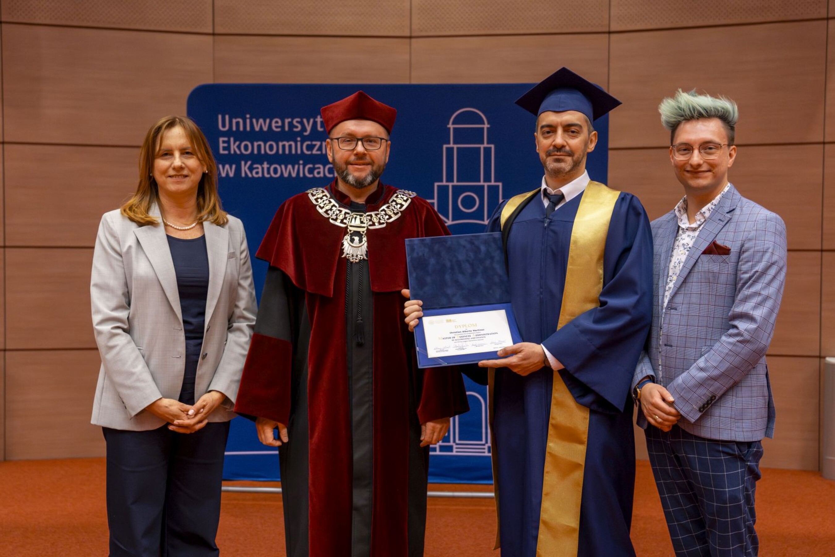 14-03-26 MBA-Graduacja 39