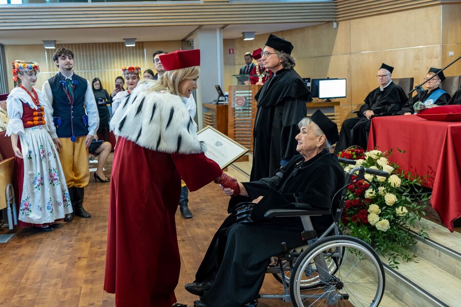 zdjęcie wykonane podczas nadania tytułu profesora honorowego
