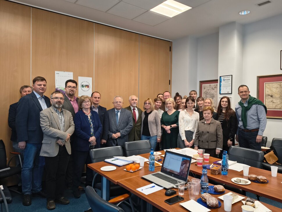 zdjęcie grupowe - uczestnicy seminarium.