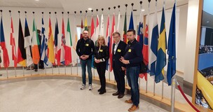 zdjęcie grupowe władz uczelni