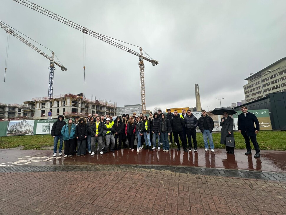 Zajęcia terenowe Apartamenty Belg - zdjęcie grupowe