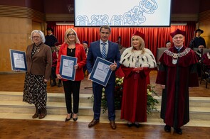 zdjęcie wykonane podczas części wręczenia Dyplomów Uznania
