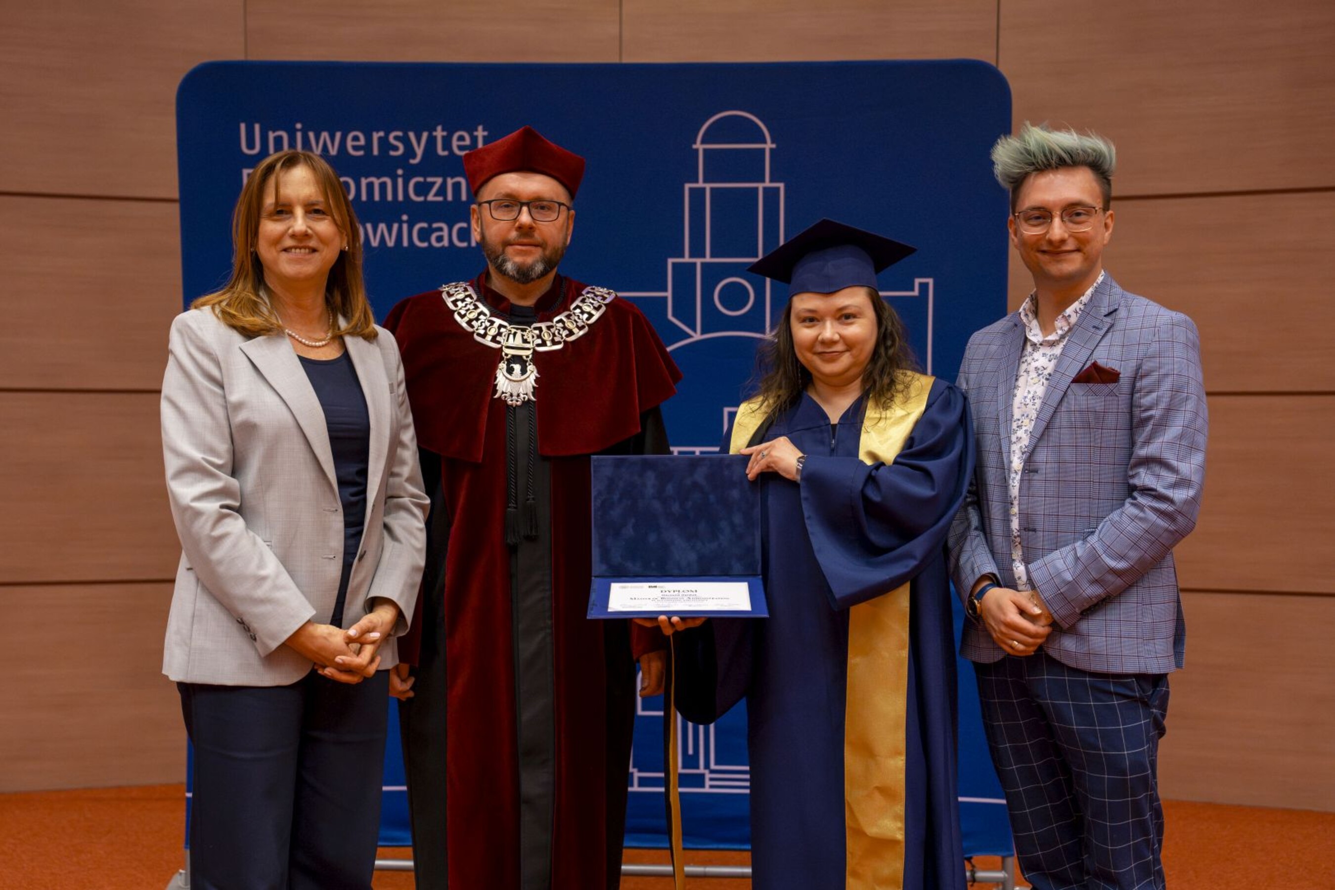 14-03-26 MBA-Graduacja 34
