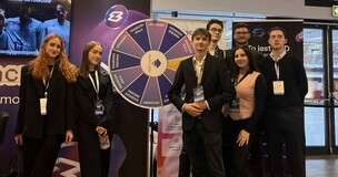 zdjęcie grupowe studentów Koła