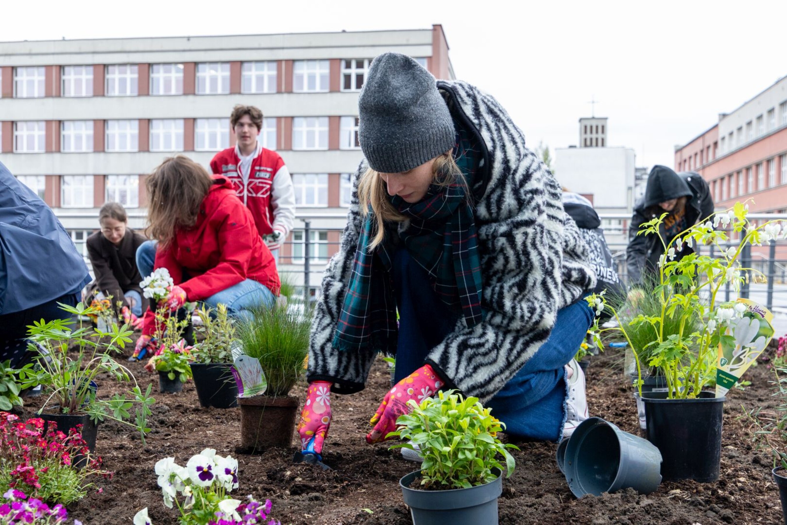 20 04 2026 Dzien-Ziemi  23 