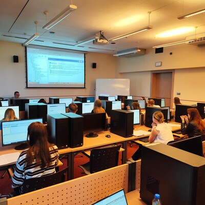 Zajęcia w Laboratorium Komputerowym