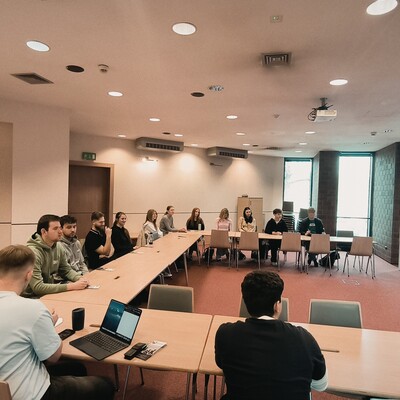 Spotkania na temat pracy w ABW i zdobywaniu praktyk w ramach „Gry o Karierę”