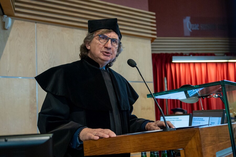 przemówienie prof. Pery