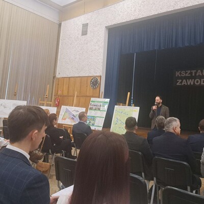 Profesor Michał Stangel podczas prezentacji