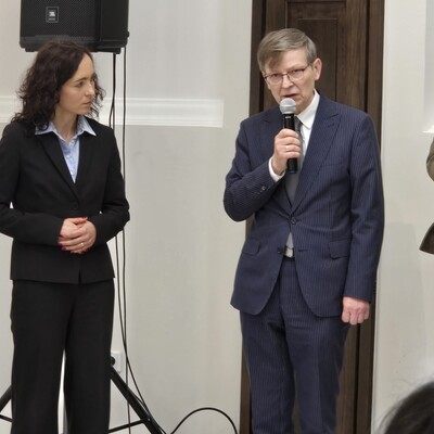 Zdjęcie grupowe podczas konferencji