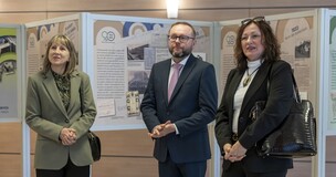 osoby witające uczestników