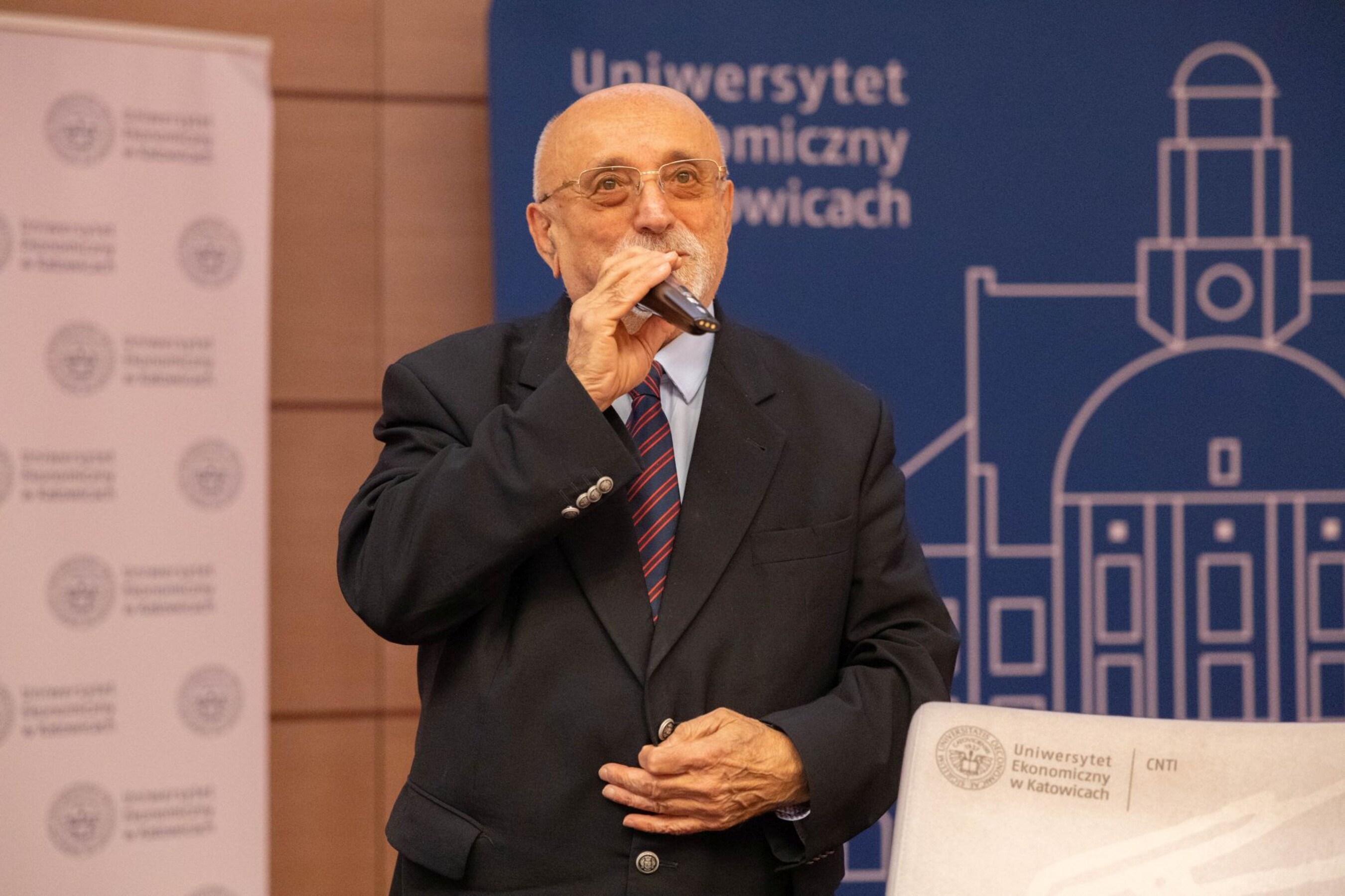 2026 10 08 UTW-7