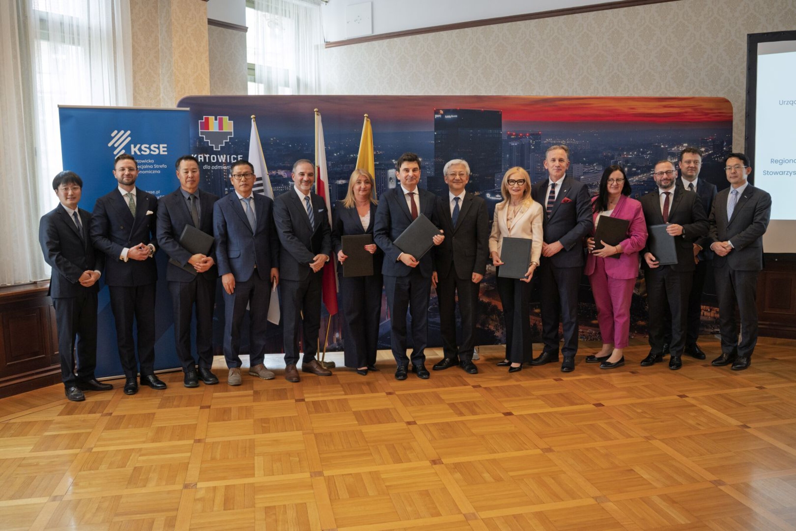 2026-05-13  Rada-Koreanska 35