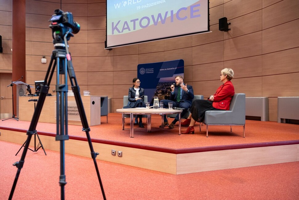 meeting at the cnti hall