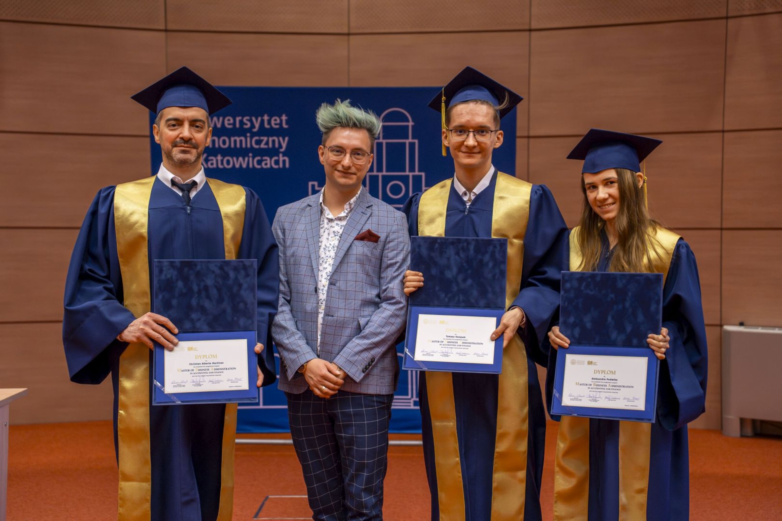 14-03-26 MBA-Graduacja 84