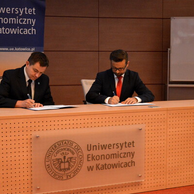 Podpisanie kolejnych umów partnerskich ze szkołami