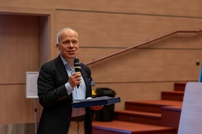 Prorektor prof. Dyduch