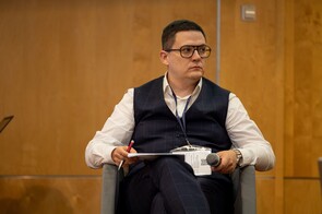 dr Łukasz Szewczyk